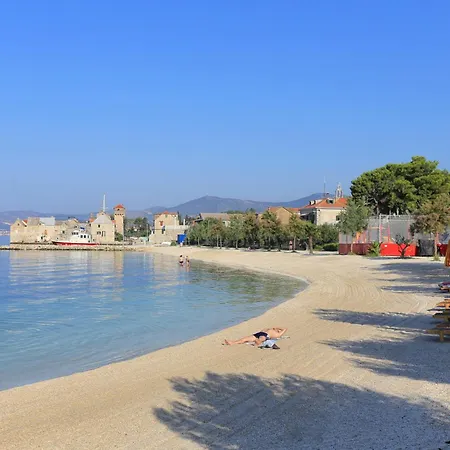 With A Parking Space Kastel Gomilica, - 22589 *